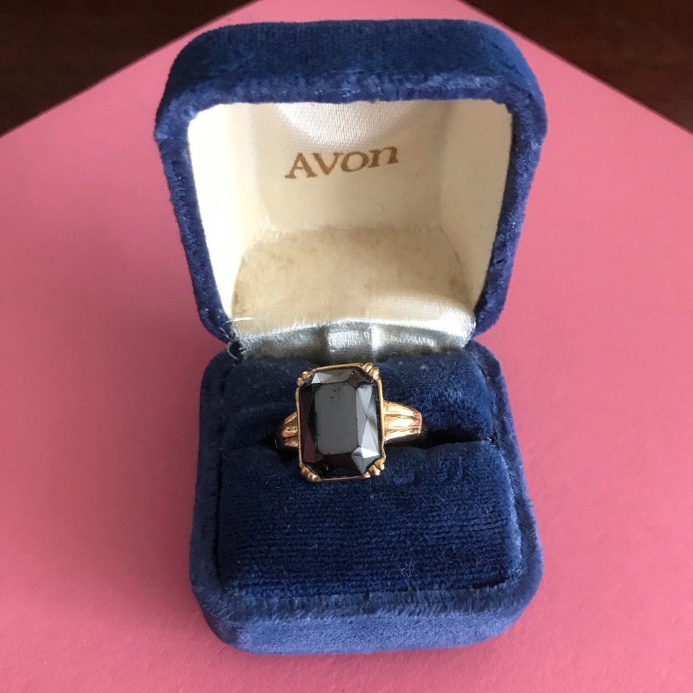 Avon ring